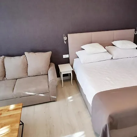 Sky 17 Lux Apartman