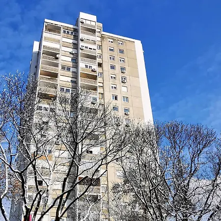 Apartment Sky 17 Lux Apartman *
